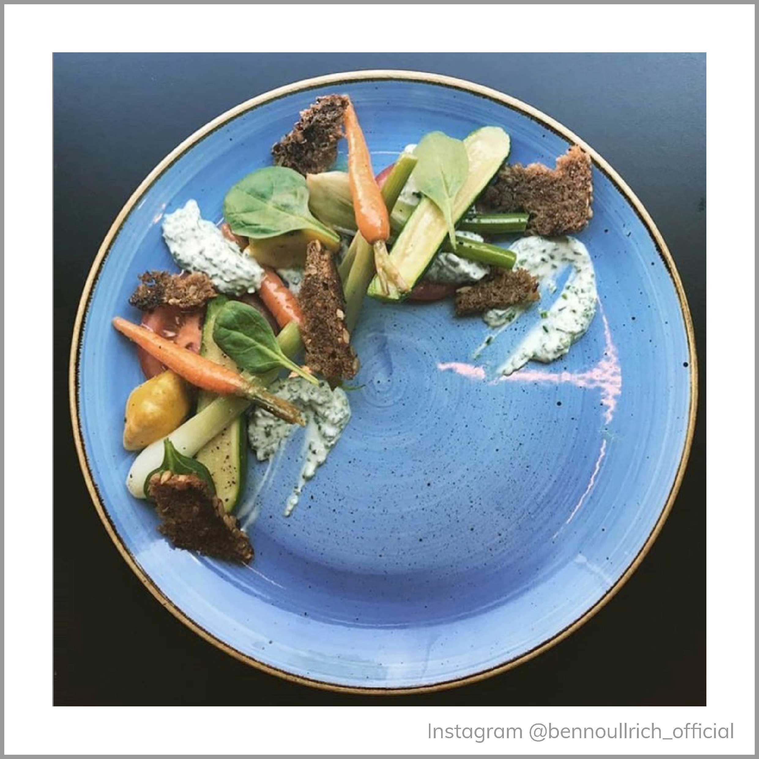 Cornflower Blue Coupe Plate 28.8cm