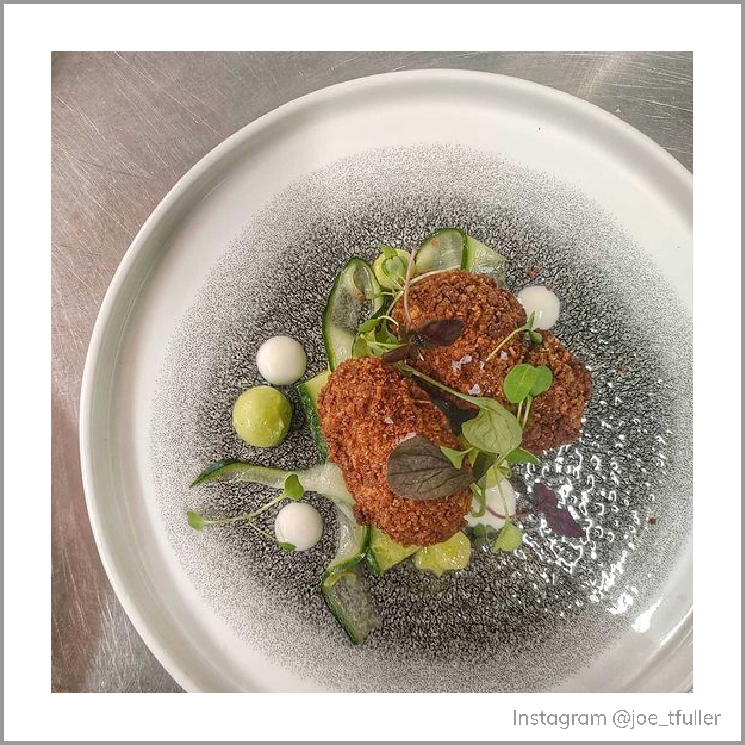 Raku Quartz Black Round Walled Plate 26cm