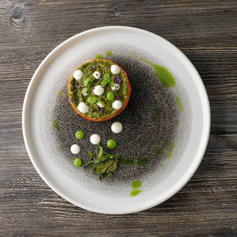 Raku Quartz Black Round Walled Plate 26cm