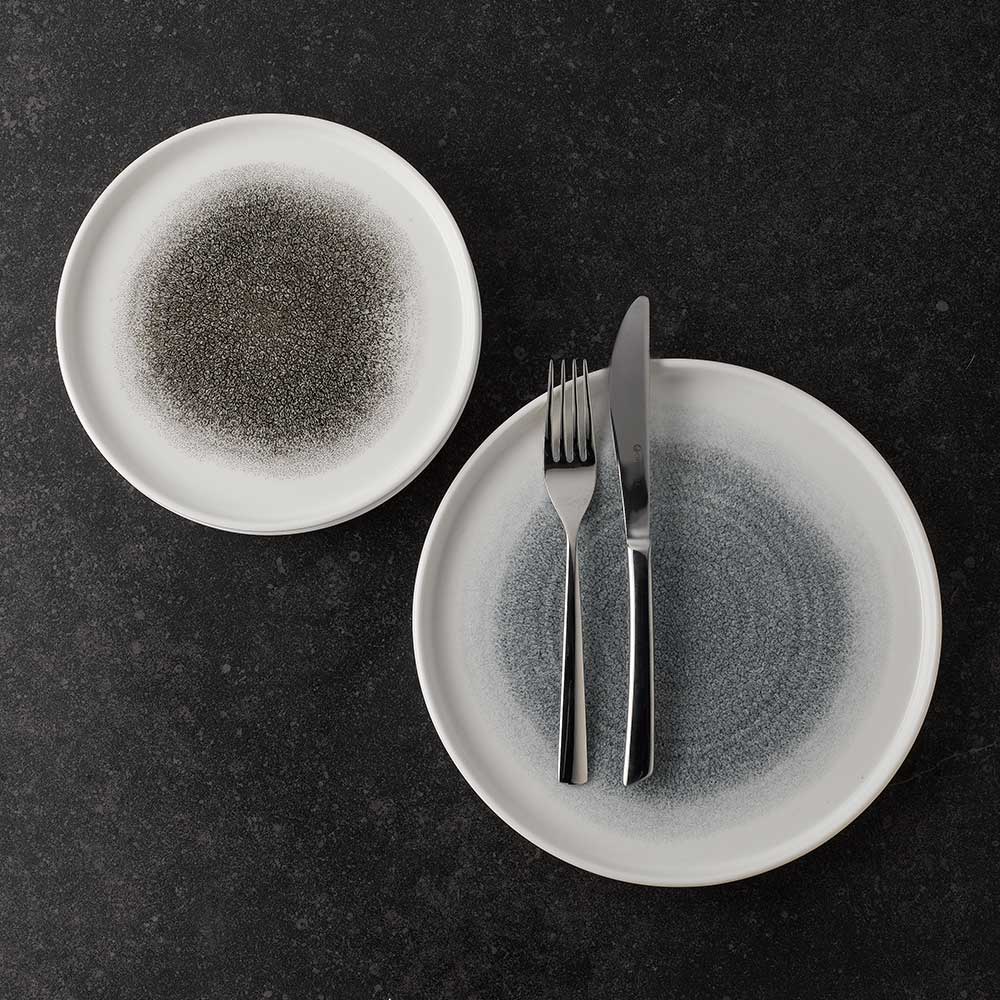 Raku Quartz Black Round Walled Plate 21cm