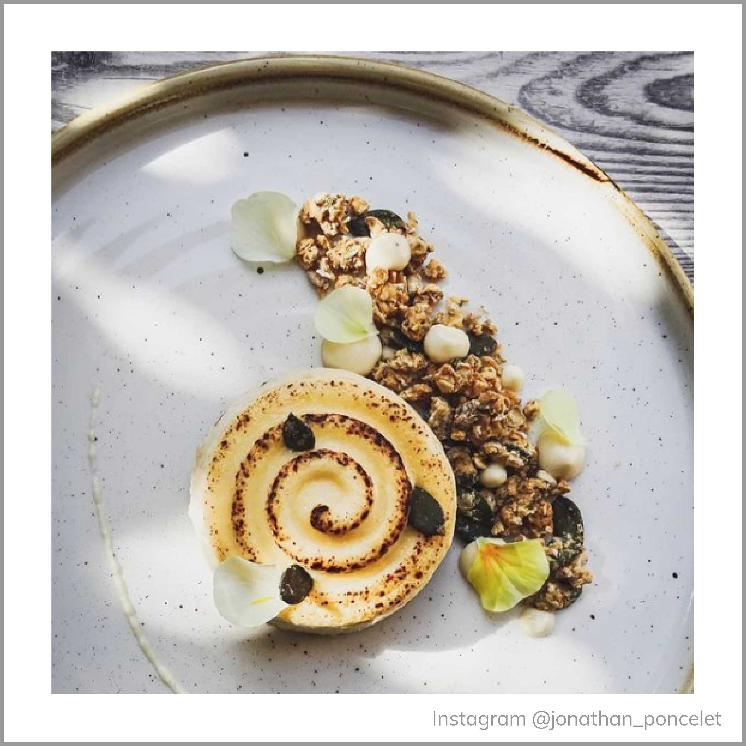 Barley White Walled Plate 26cm
